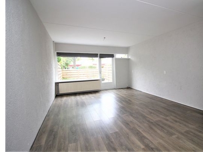 Huur 3 slaapkamer huis van 113 m² in Emmeloord