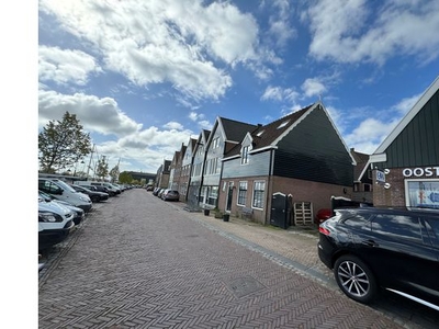 Huur 3 slaapkamer huis van 113 m² in Monnickendam