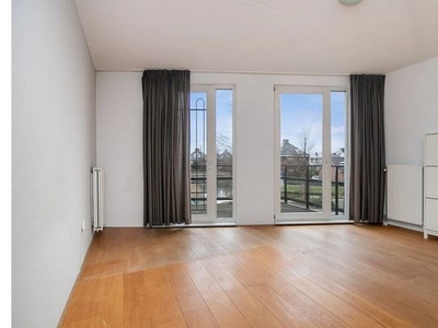 Huur 3 slaapkamer huis van 198 m² in Den Haag