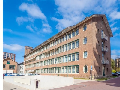 Huur 4 slaapkamer appartement van 130 m² in Leiden