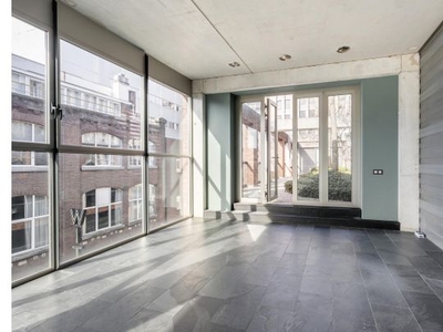 Huur 4 slaapkamer appartement van 183 m² in Rotterdam