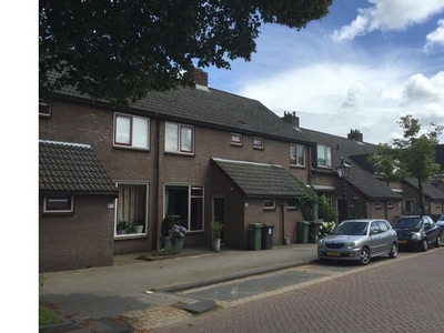 Huur 4 slaapkamer appartement van 76 m² in Rhoon