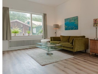 Huur 4 slaapkamer huis van 146 m² in Bergen