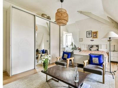 Huur 5 slaapkamer appartement van 175 m² in Amsterdam