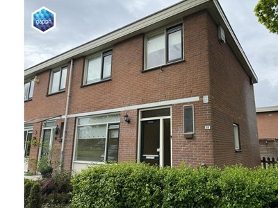 Huur 5 slaapkamer appartement van 91 m² in Ridderkerk