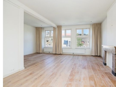 Huur 7 slaapkamer appartement van 230 m² in Amsterdam