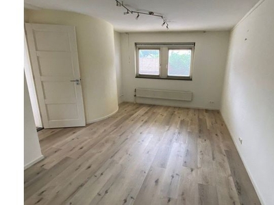 Huur 7 slaapkamer huis van 225 m² in Abcoude