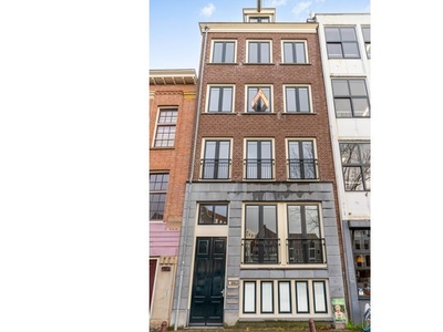 Huur 1 slaapkamer appartement van 95 m² in Amsterdam