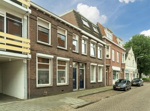 Groeseindstraat 102 a