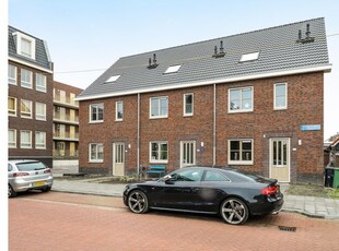 Huur 3 slaapkamer appartement van 166 m² in Utrecht