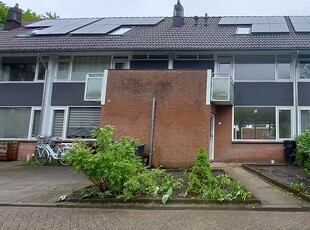 Woonhuis in Bergen op Zoom met 5 kamers