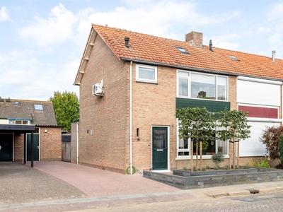 Koningin Emmastraat 17