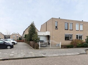 Esdoornlaan 2, Papendrecht