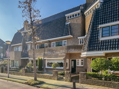 Emmastraat 14