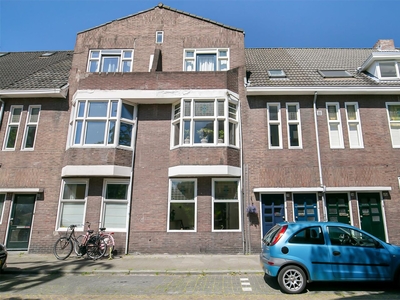 Pastoor Dijkmansstraat 38