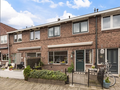 Spoorbaanstraat 17