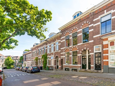 Verhuellstraat 19