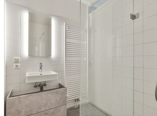 Huur 2 slaapkamer appartement van 100 m² in Amsterdam