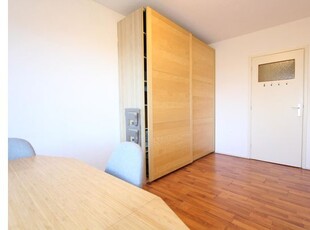 Huur 2 slaapkamer appartement van 73 m² in Amsterdam