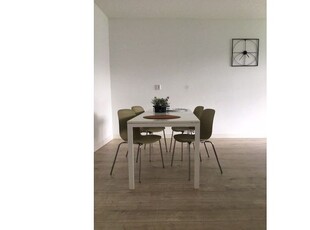 Huur 4 slaapkamer appartement van 84 m² in Amstelveen