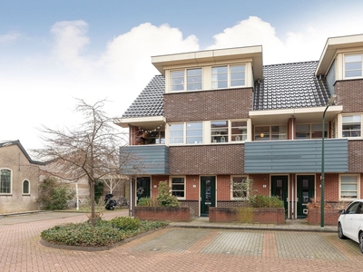 Binnendoor in Hilversum (76m2)