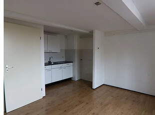 Huur 1 slaapkamer appartement van 73 m² in Maastricht