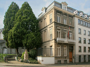 Papenstraat 8