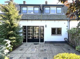 Beursweg 12, Huizen