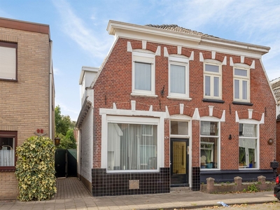 Hoogstraat 96