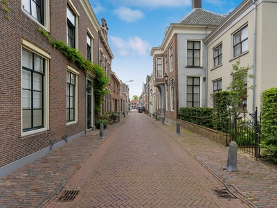 Kerkstraat 11