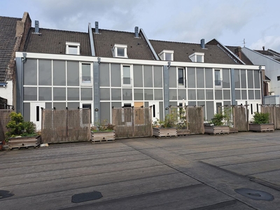 Vijfharingenstraat 8 -D17