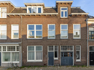 Van Karnebeekstraat 77A