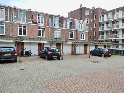 Waldeck Pyrmontkade in Den Haag