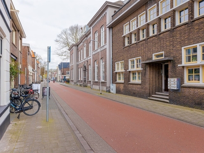 Van Karnebeekstraat 69 e