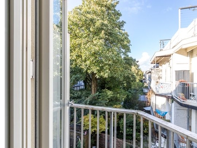 Huur 1 slaapkamer appartement van 45 m² in Amsterdam