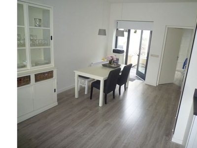 Huur 1 slaapkamer appartement van 73 m² in Udenhout