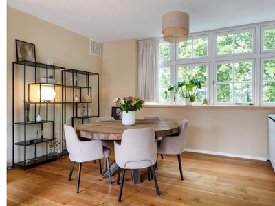 Huur 1 slaapkamer appartement van 80 m² in Utrecht