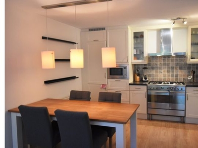 Huur 2 slaapkamer appartement van 65 m² in Capelle aan den IJssel