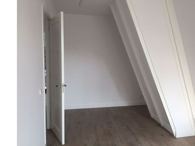 Huur 2 slaapkamer appartement van 67 m² in Amsterdam