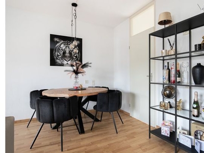 Huur 2 slaapkamer appartement van 80 m² in Bergen op Zoom