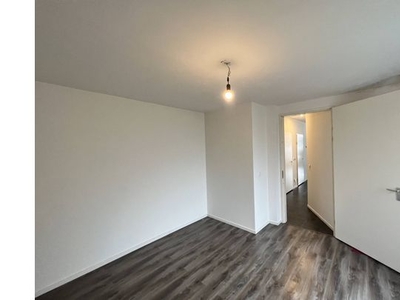 Huur 3 slaapkamer appartement van 66 m² in Rotterdam