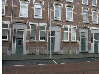 Huur 3 slaapkamer appartement van 66 m² in Rotterdam