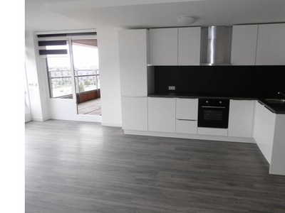 Huur 4 slaapkamer appartement van 100 m² in Amsterdam