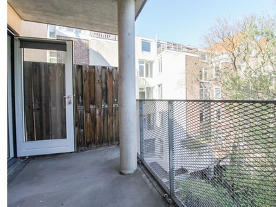 Huur 4 slaapkamer appartement van 85 m² in Amsterdam