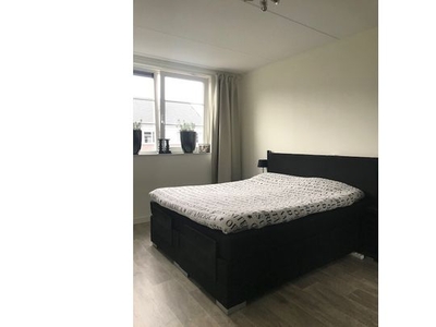 Huur 5 slaapkamer huis van 132 m² in Blaricum