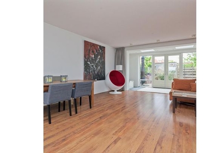 Huur 5 slaapkamer huis van 145 m² in Amstelveen