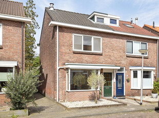 Esdoornstraat 20