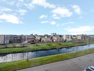 Woonhuis in Almere met 5 kamers