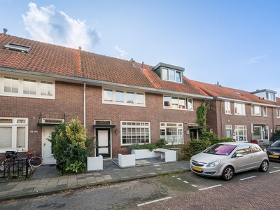 Deken Waarestraat 26