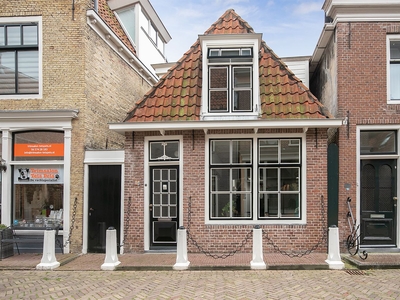 Grote Kerkstraat 14